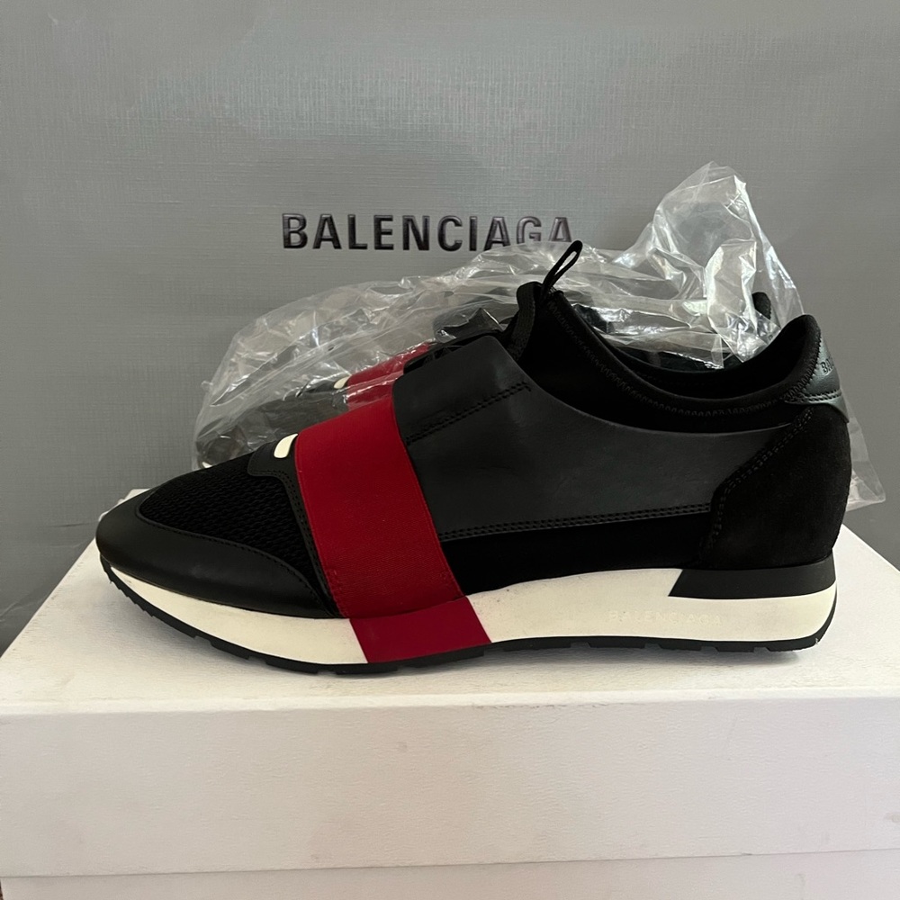 Balenciaga sneaker size 42
